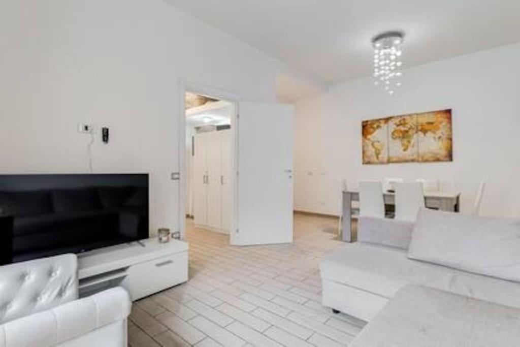 Domus Laterani By Jfm - Comfortable Apartment Big Terrace Colosseo Rzym Zewnętrze zdjęcie